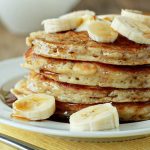 fluffy-banana-pancakes-recipe-660×430